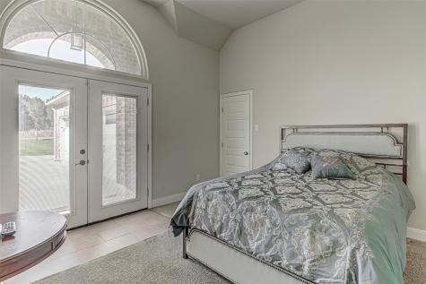 105 Arbors Circle Elgin TX 78621