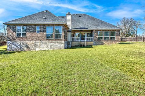 105 Arbors Circle Elgin TX 78621