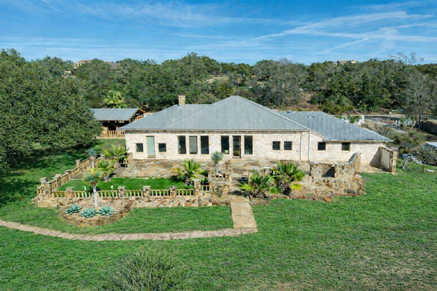 340 Barton Ranch Road Dripping Springs TX 78620