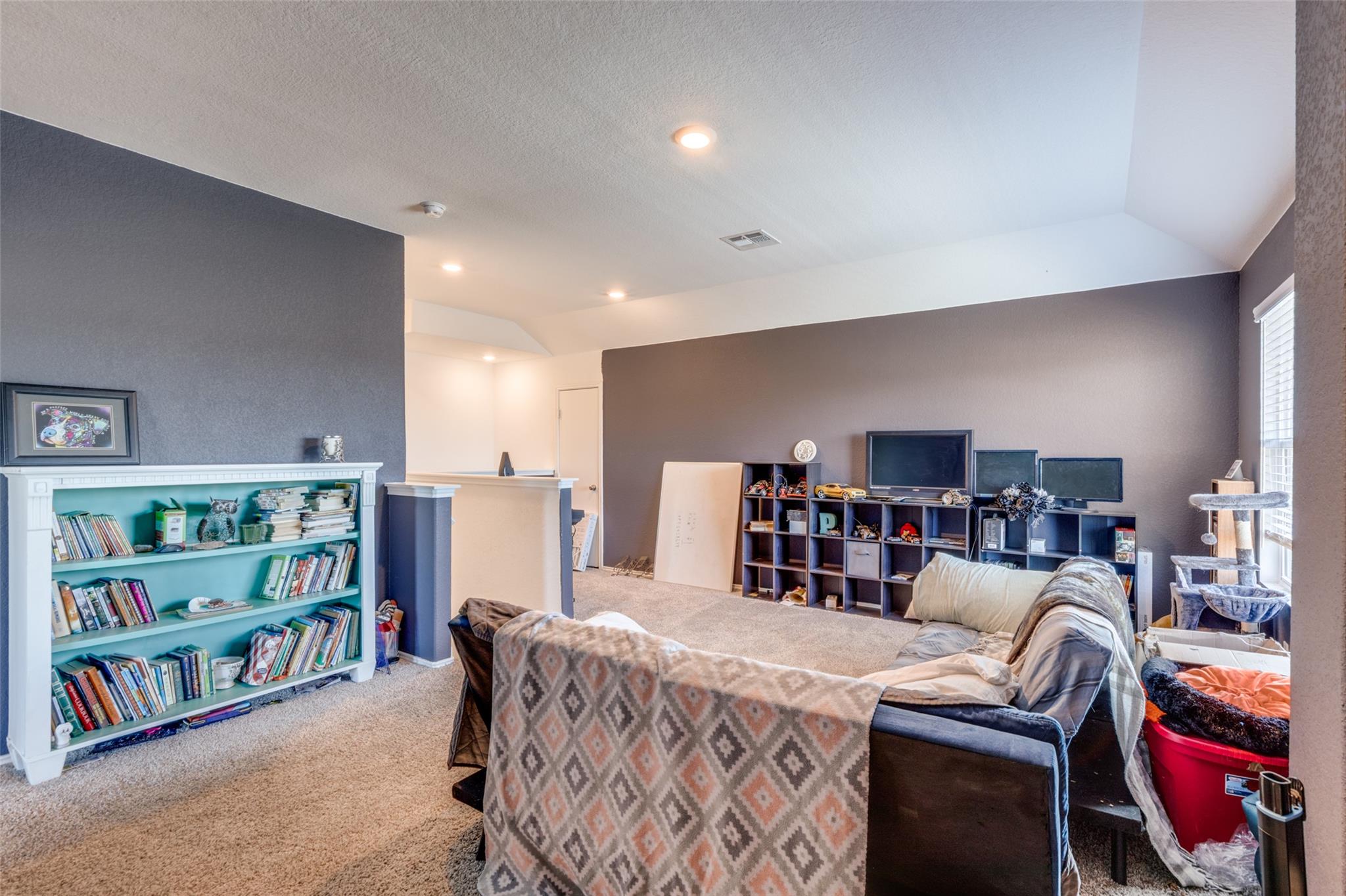207 Otter Road Kyle TX 78640