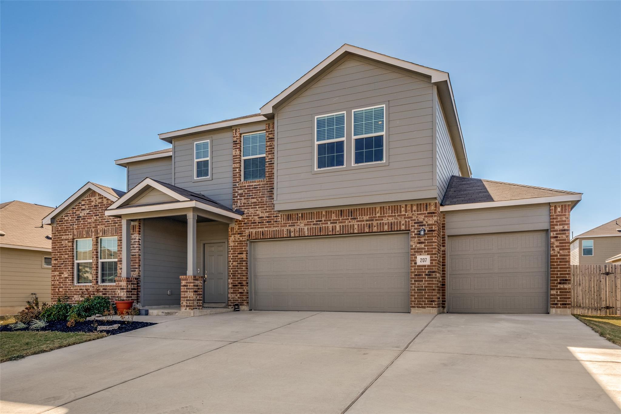 207 Otter Road Kyle TX 78640