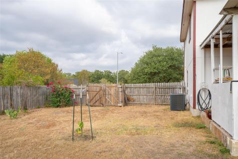 127 Meadow Way Cedar Creek TX 78612