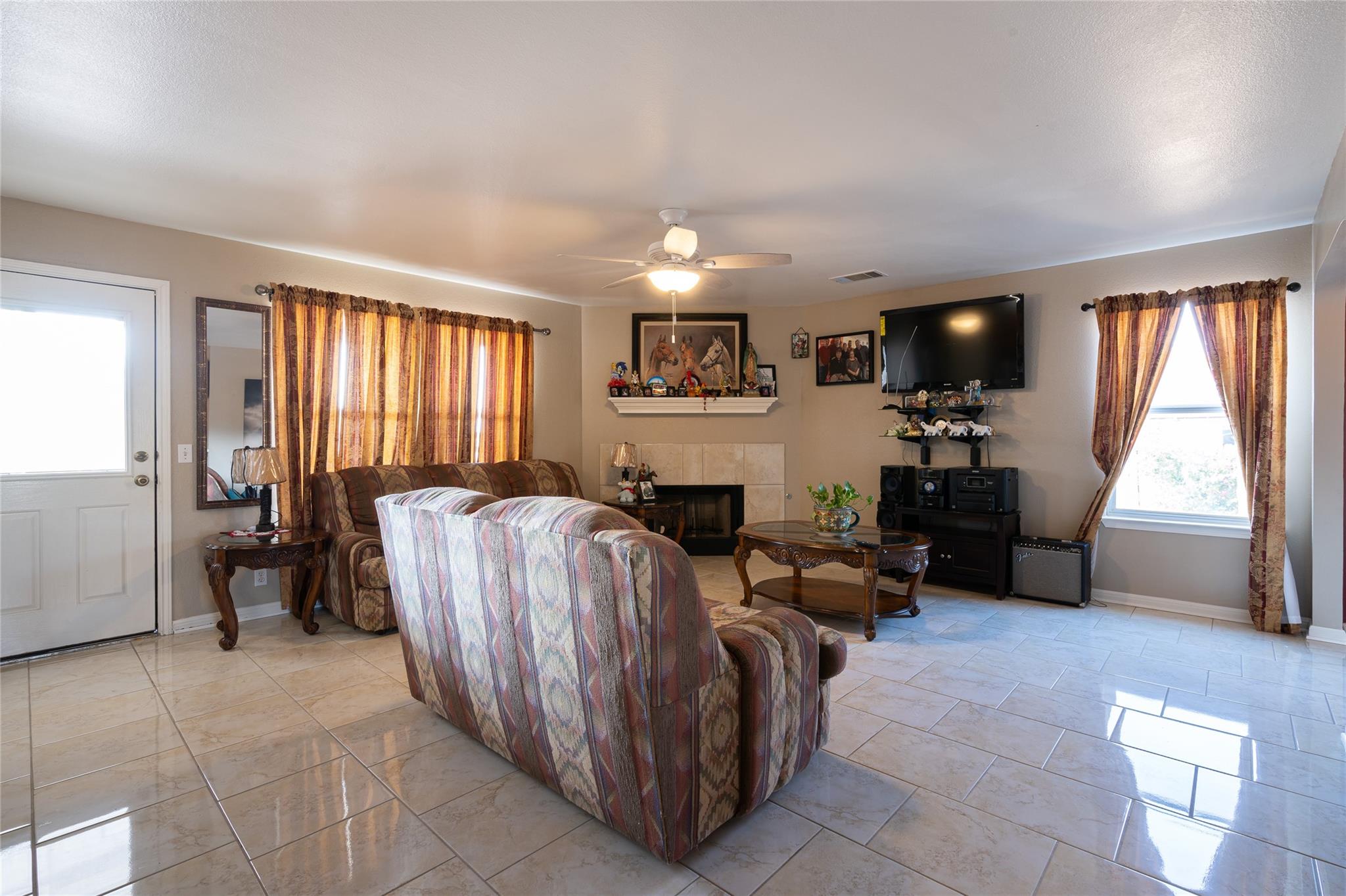127 Meadow Way Cedar Creek TX 78612