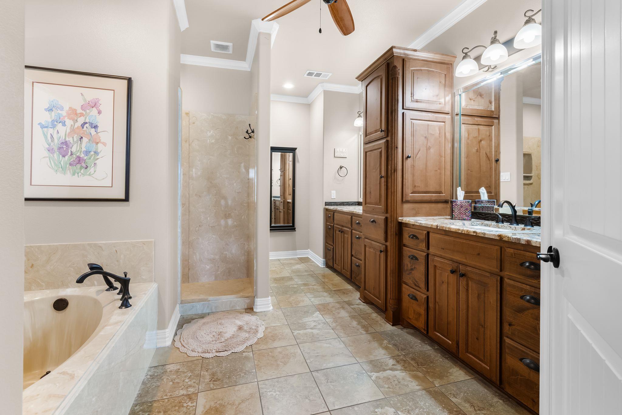 1735 Alta Vista Loop Temple TX 76502