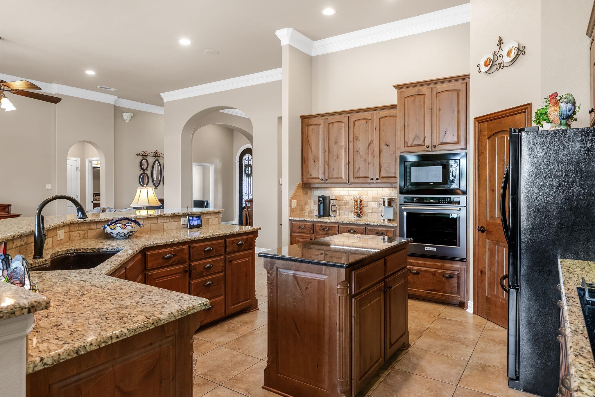 1735 Alta Vista Loop Temple TX 76502