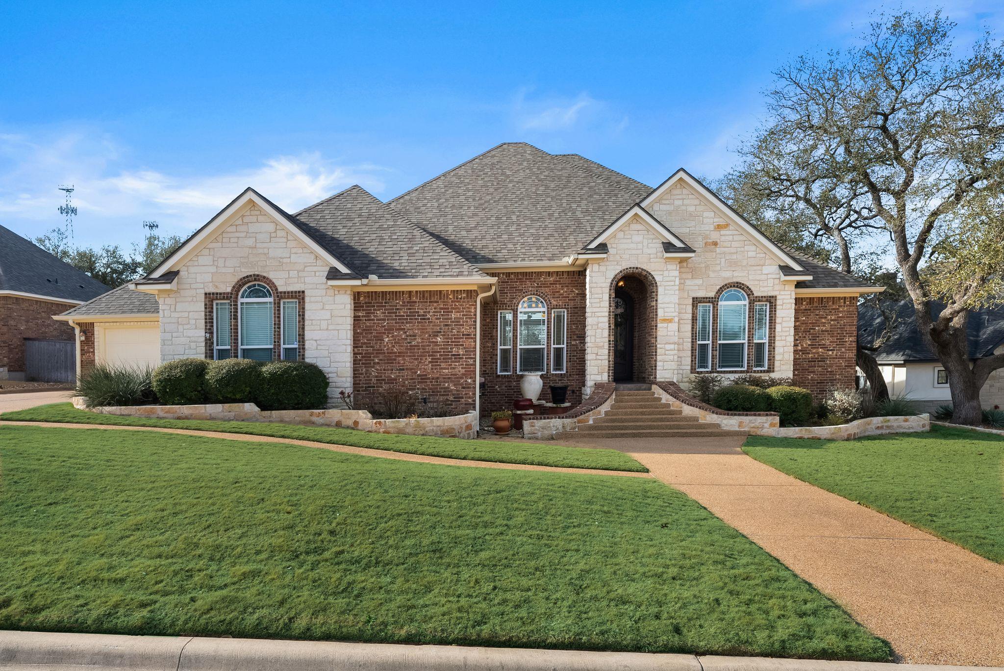 1735 Alta Vista Loop Temple TX 76502