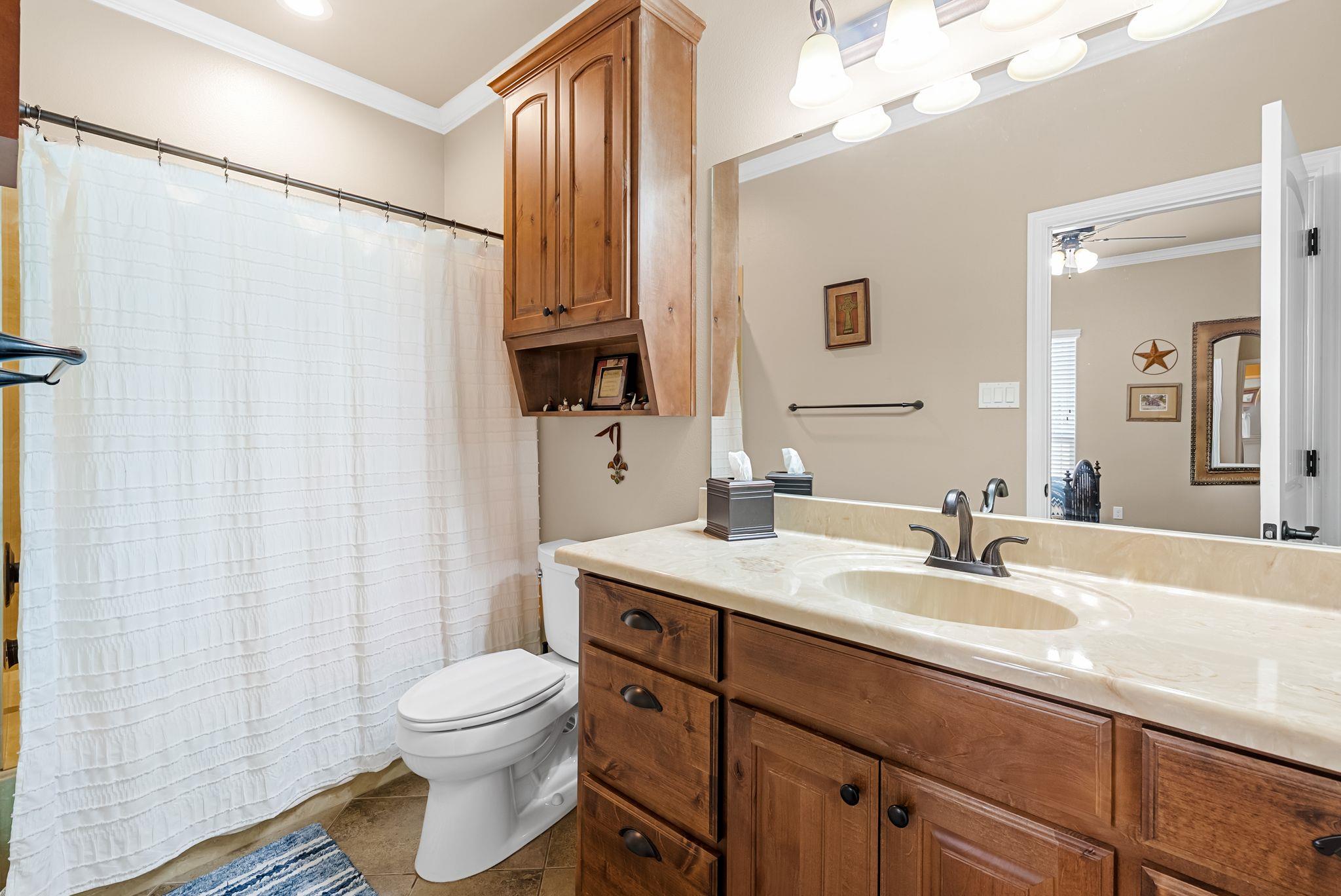 1735 Alta Vista Loop Temple TX 76502