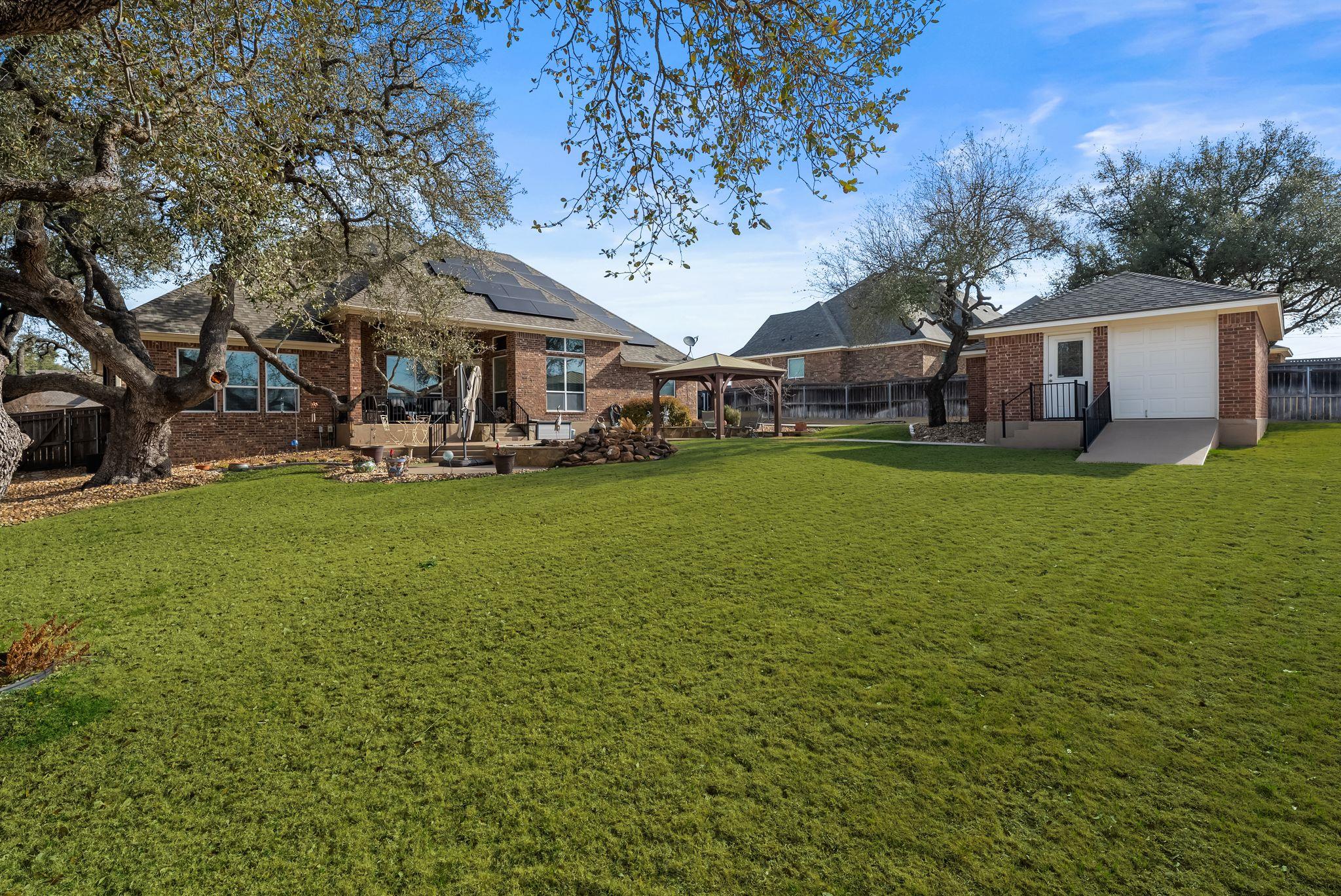1735 Alta Vista Loop Temple TX 76502