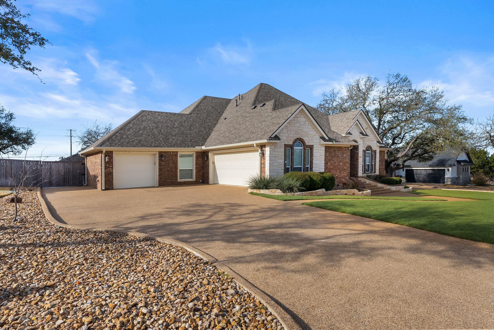 1735 Alta Vista Loop Temple TX 76502
