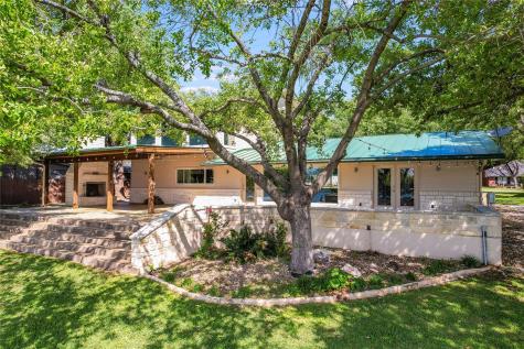 1704 Bluebonnet Lane Kingsland TX 78639