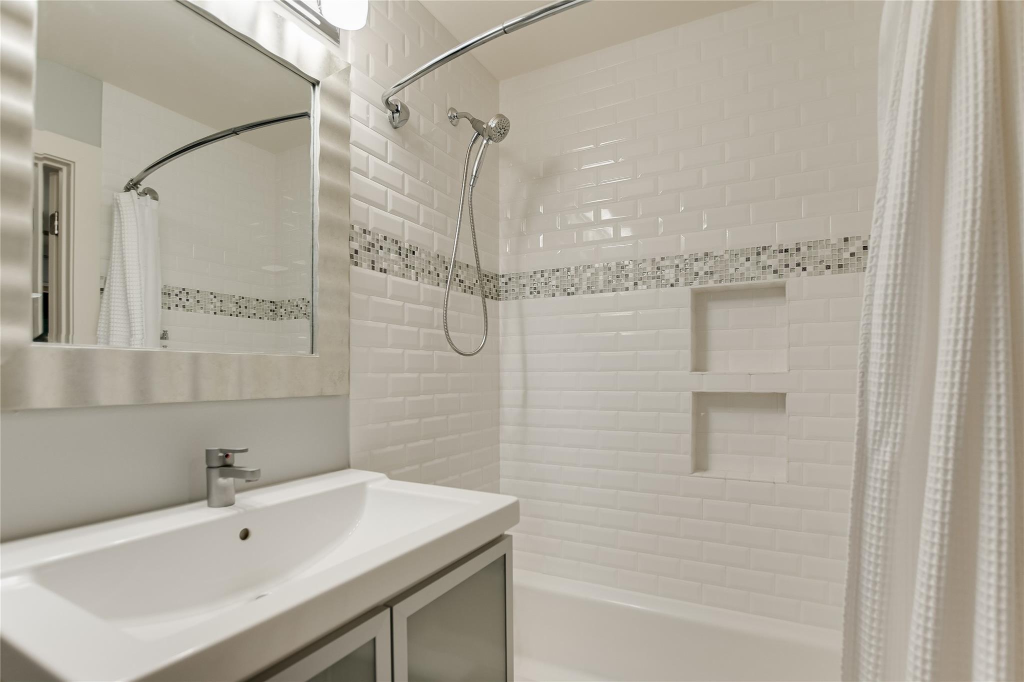 1704 Bluebonnet Lane Kingsland TX 78639