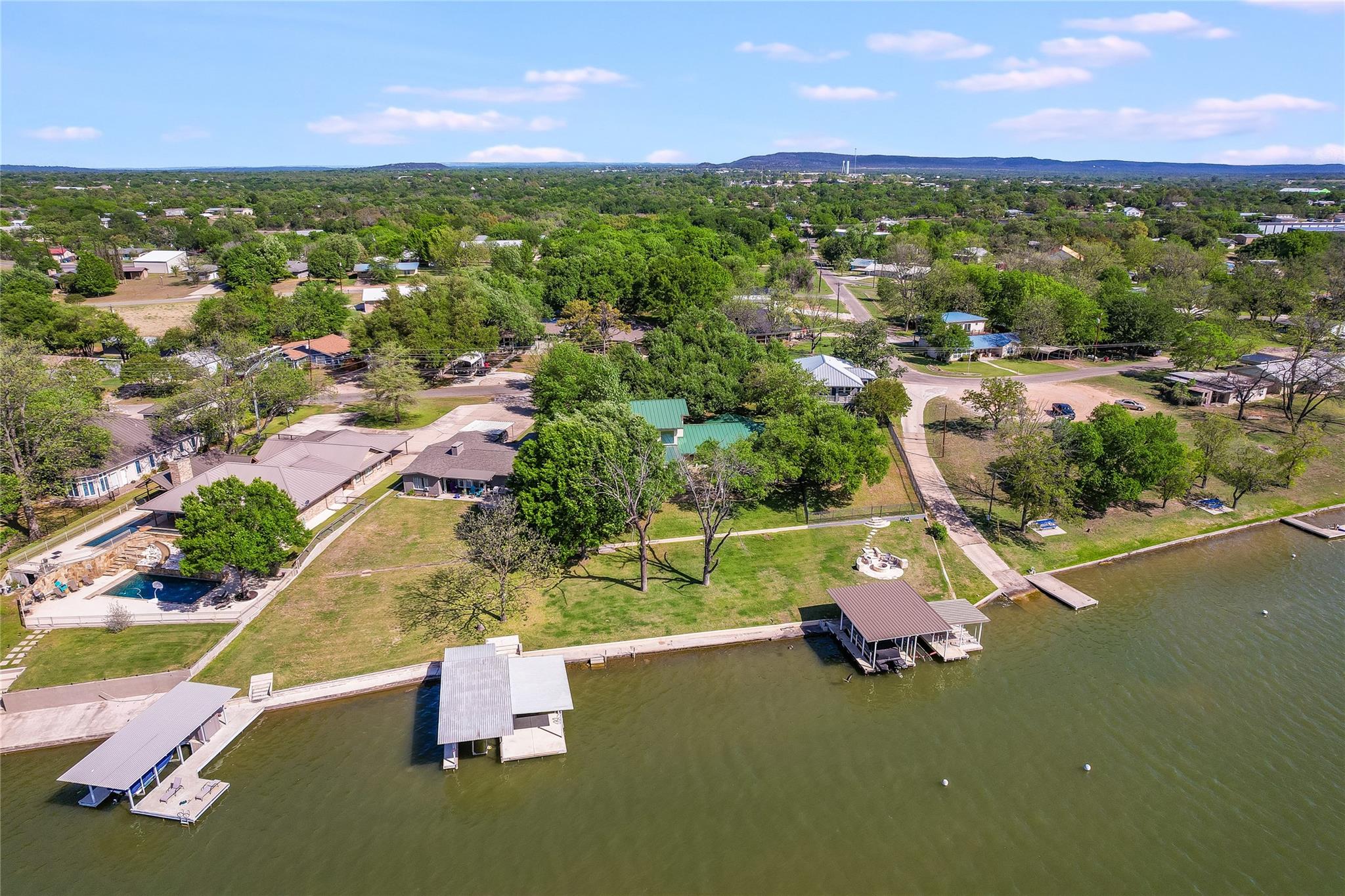 1704 Bluebonnet Lane Kingsland TX 78639