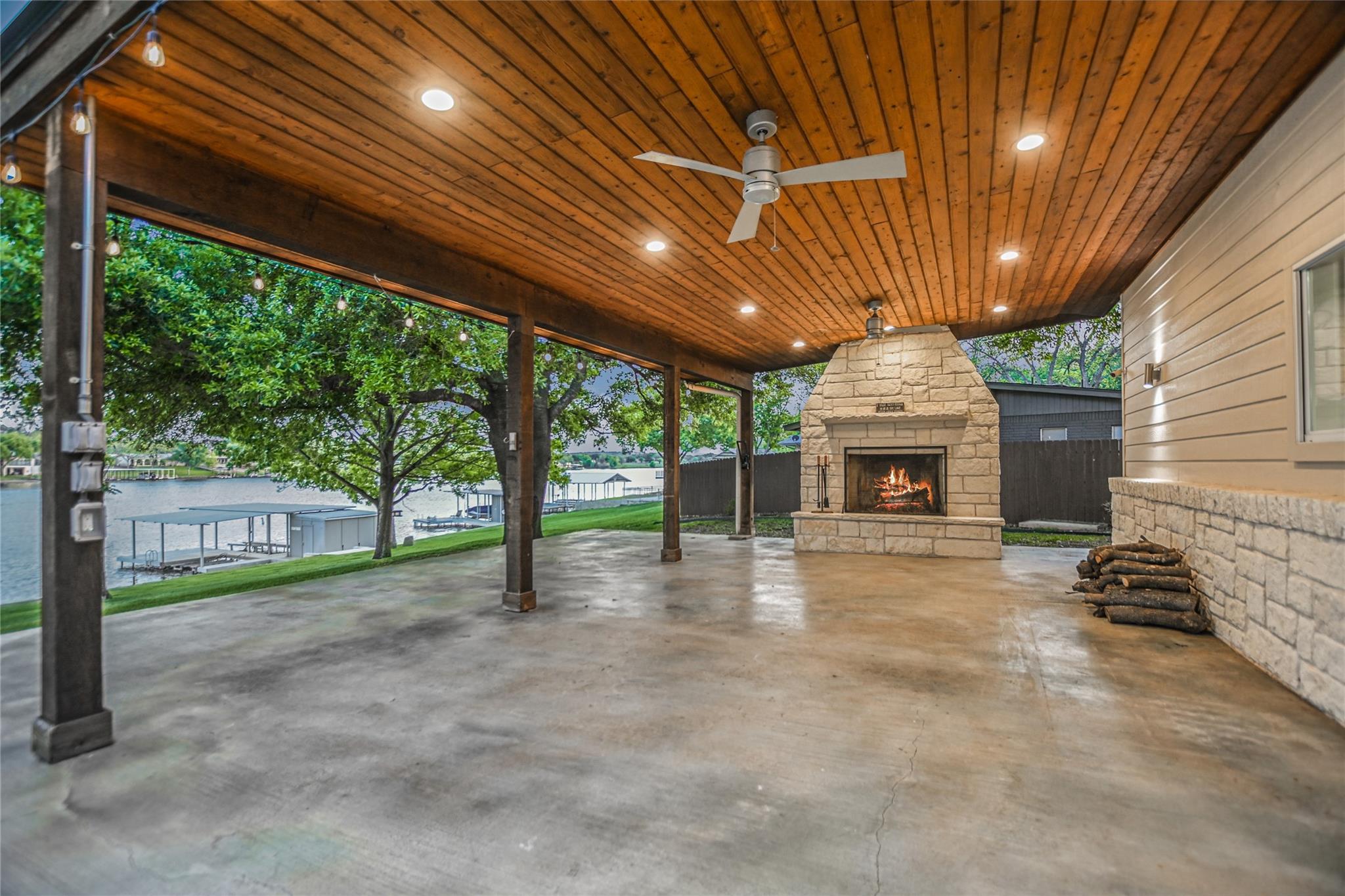 1704 Bluebonnet Lane Kingsland TX 78639