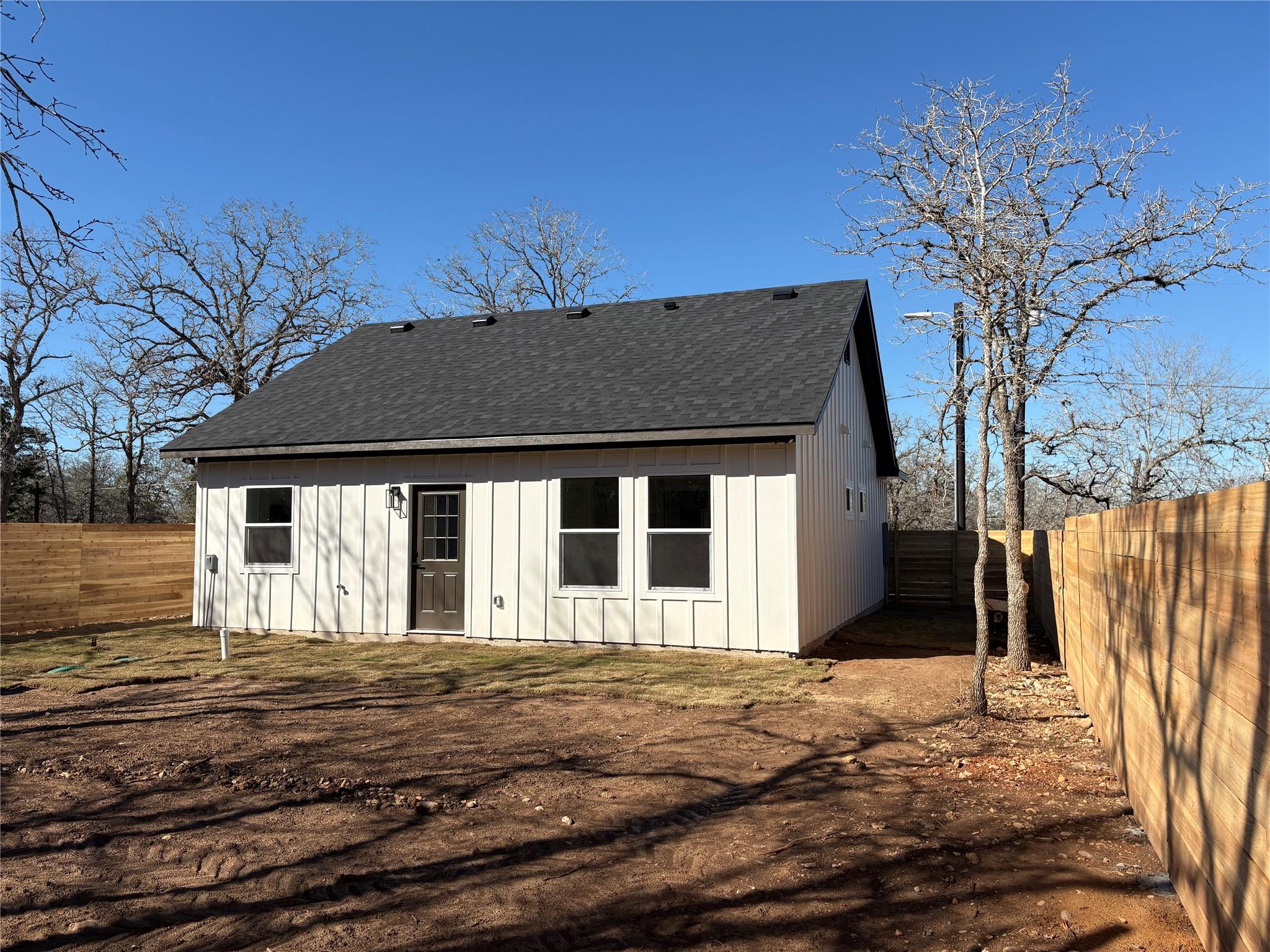211 Big Bow Smithville TX 78957