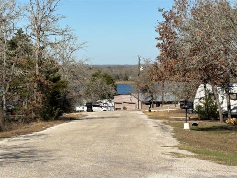 211 Big Bow Smithville TX 78957