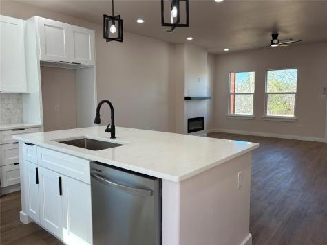 211 Big Bow Smithville TX 78957
