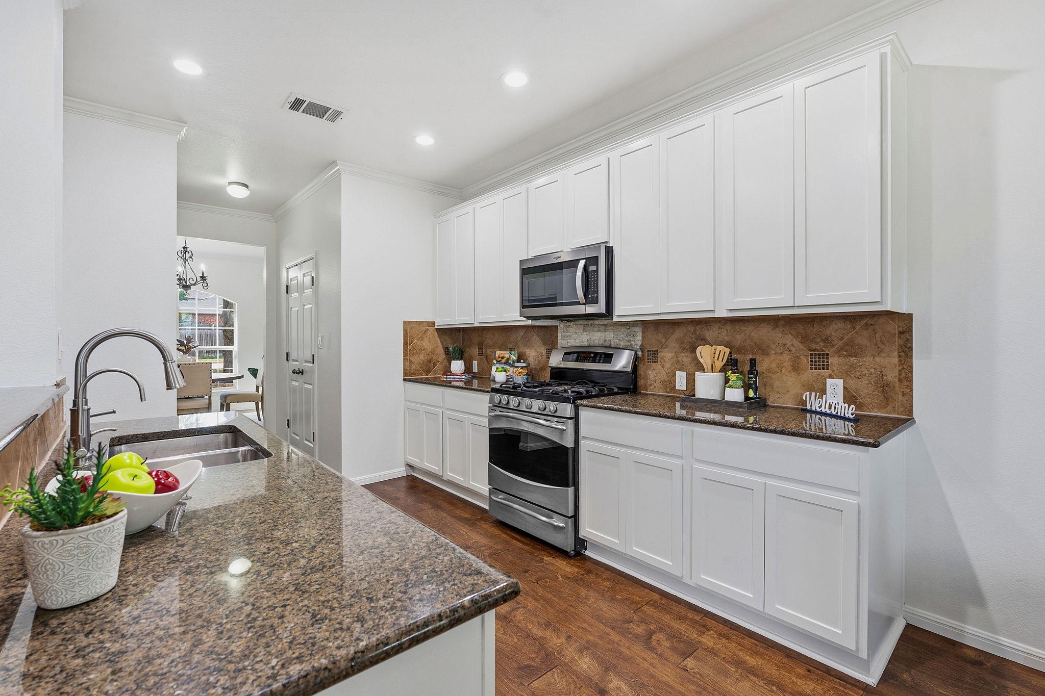 9421 Eagle Knoll Austin TX 78717