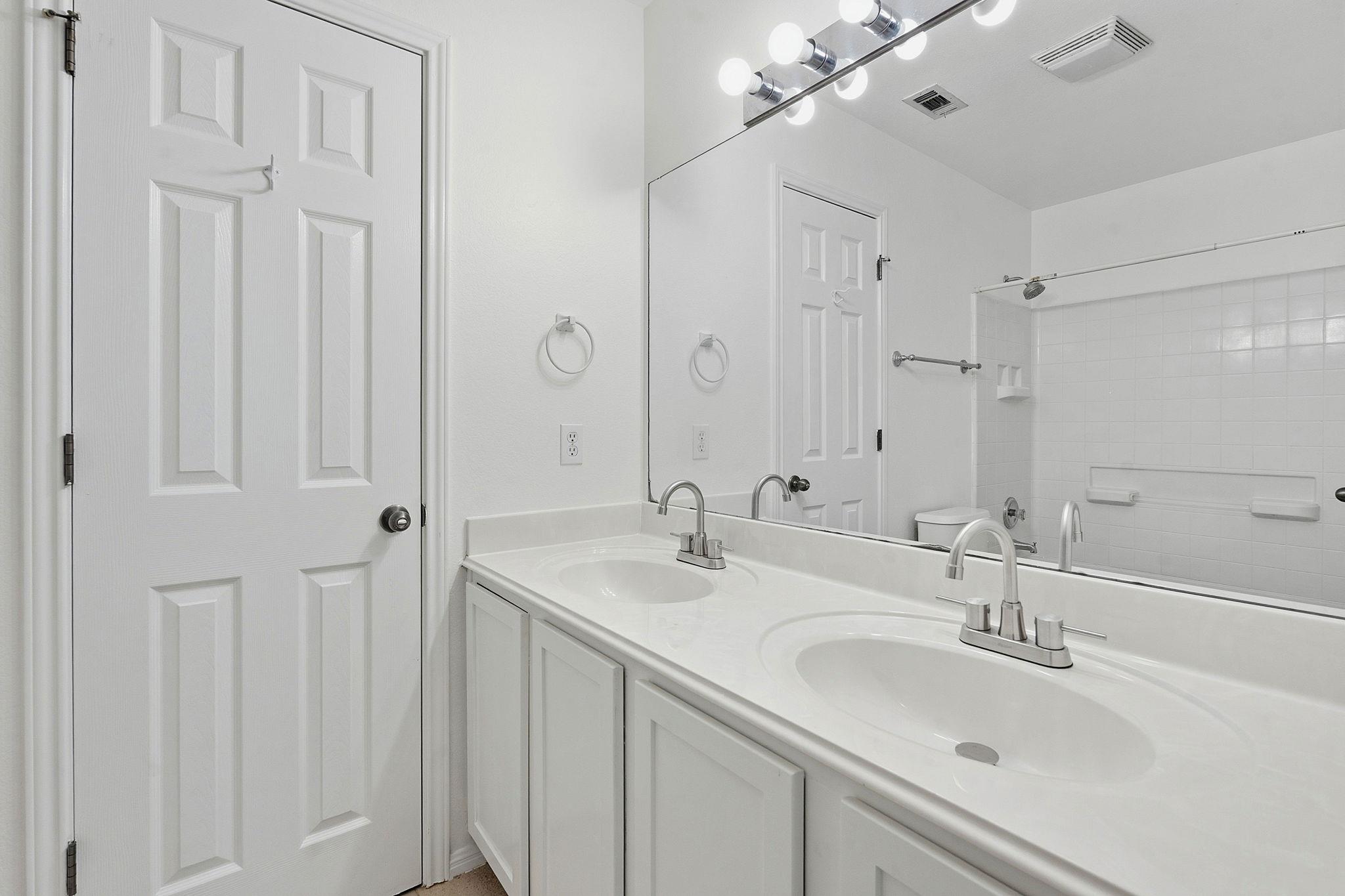 9421 Eagle Knoll Austin TX 78717