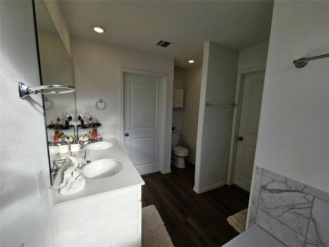 234 Canley Loop Hutto TX 78634