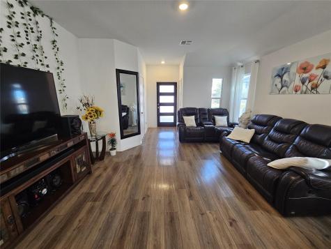 234 Canley Loop Hutto TX 78634