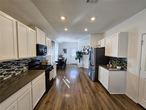 234 Canley Loop Hutto TX 78634