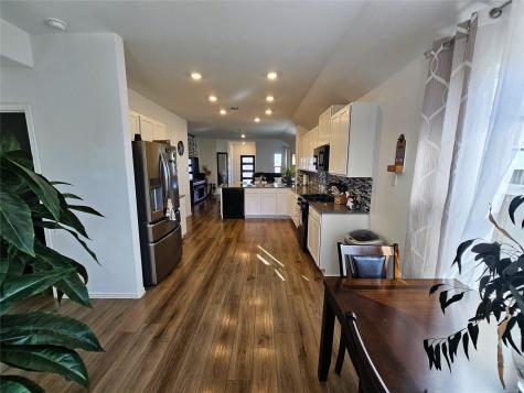 234 Canley Loop Hutto TX 78634