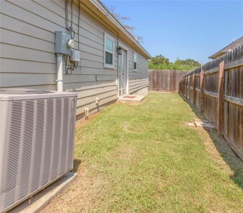 904 New York Street Bryan TX 77803