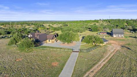 901 Crown Lane Burnet TX 78611
