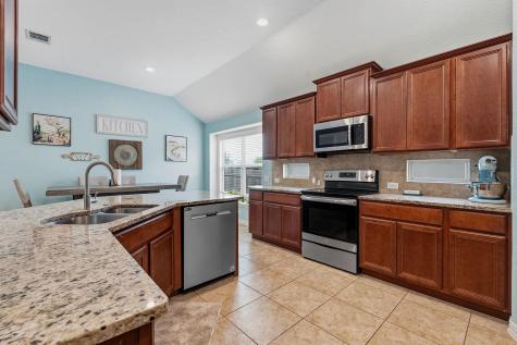 145 Plantain Drive Hutto TX 78634