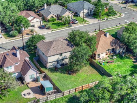 2106 Stonehaven Road San Marcos TX 78666