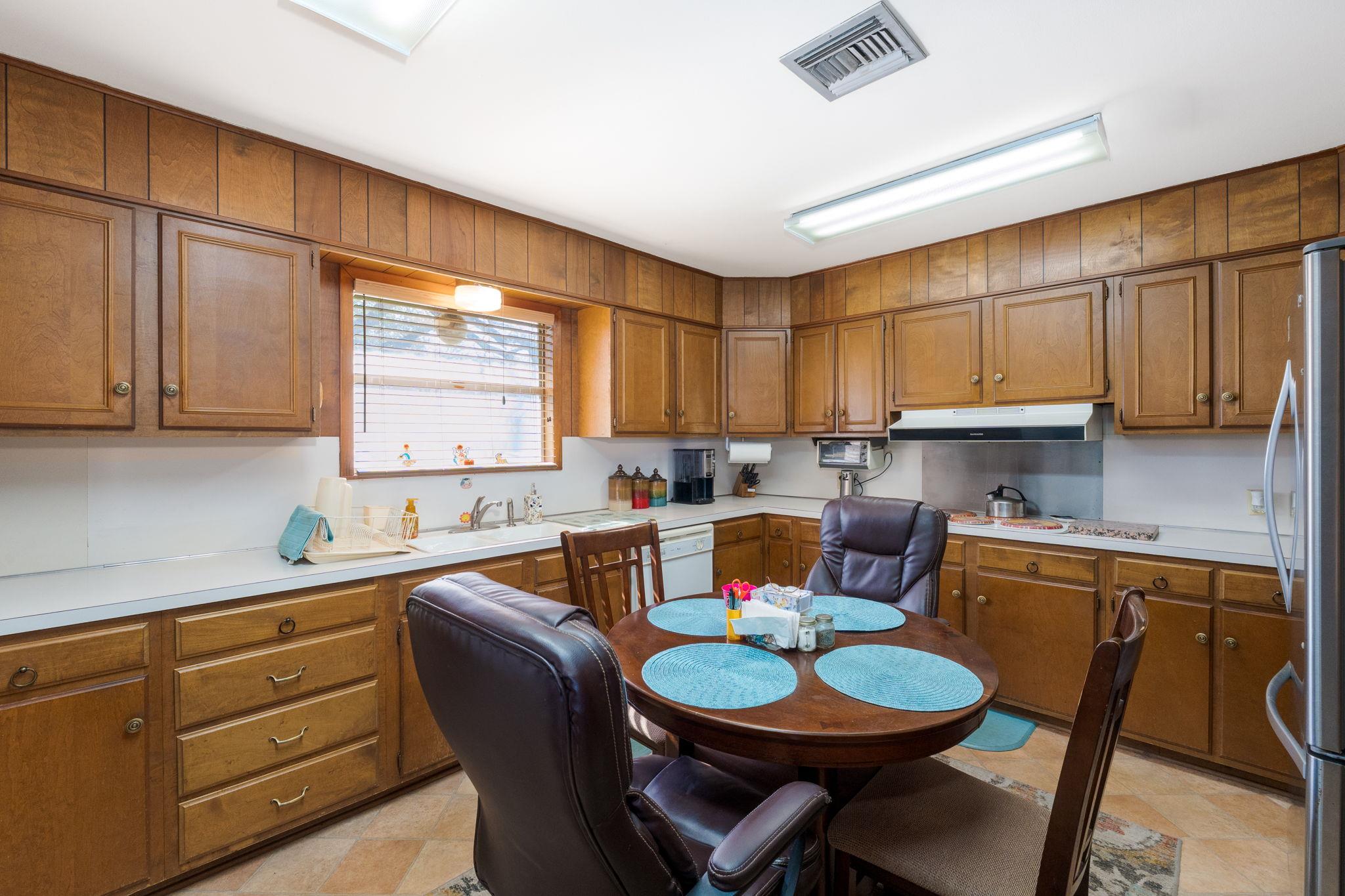 1003 N Ridge Street Lampasas TX 76550