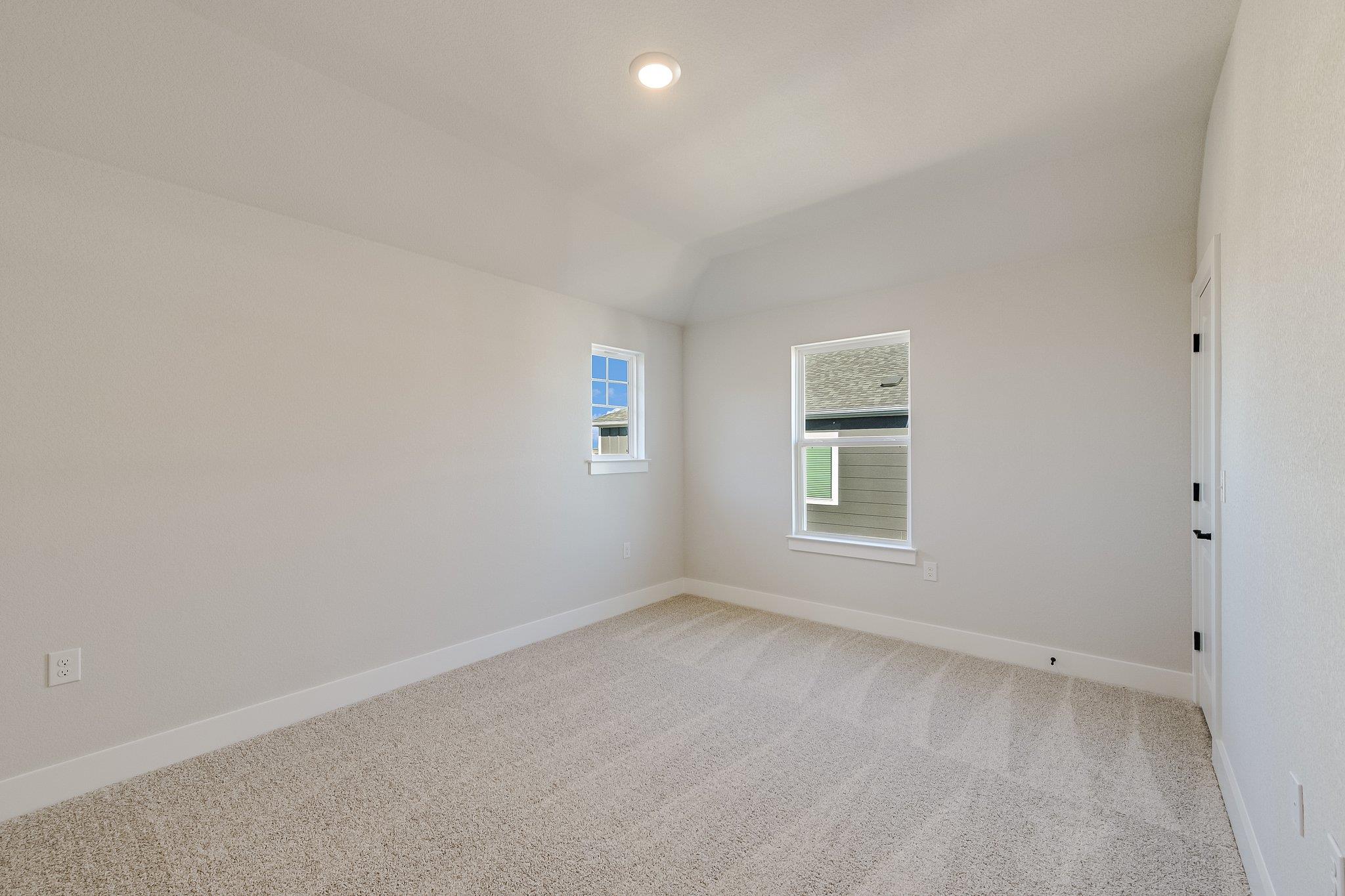 8606 Dongan Drive Austin TX 78744