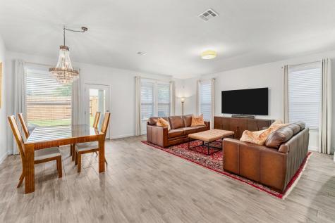 8206 Greyhawk Cove Austin TX 78744
