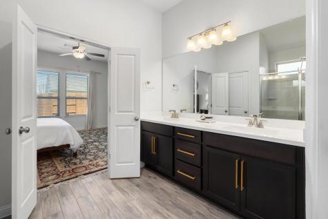 8206 Greyhawk Cove Austin TX 78744