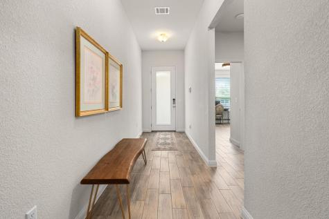 8206 Greyhawk Cove Austin TX 78744
