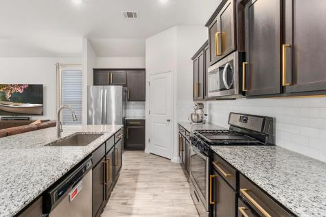 8206 Greyhawk Cove Austin TX 78744