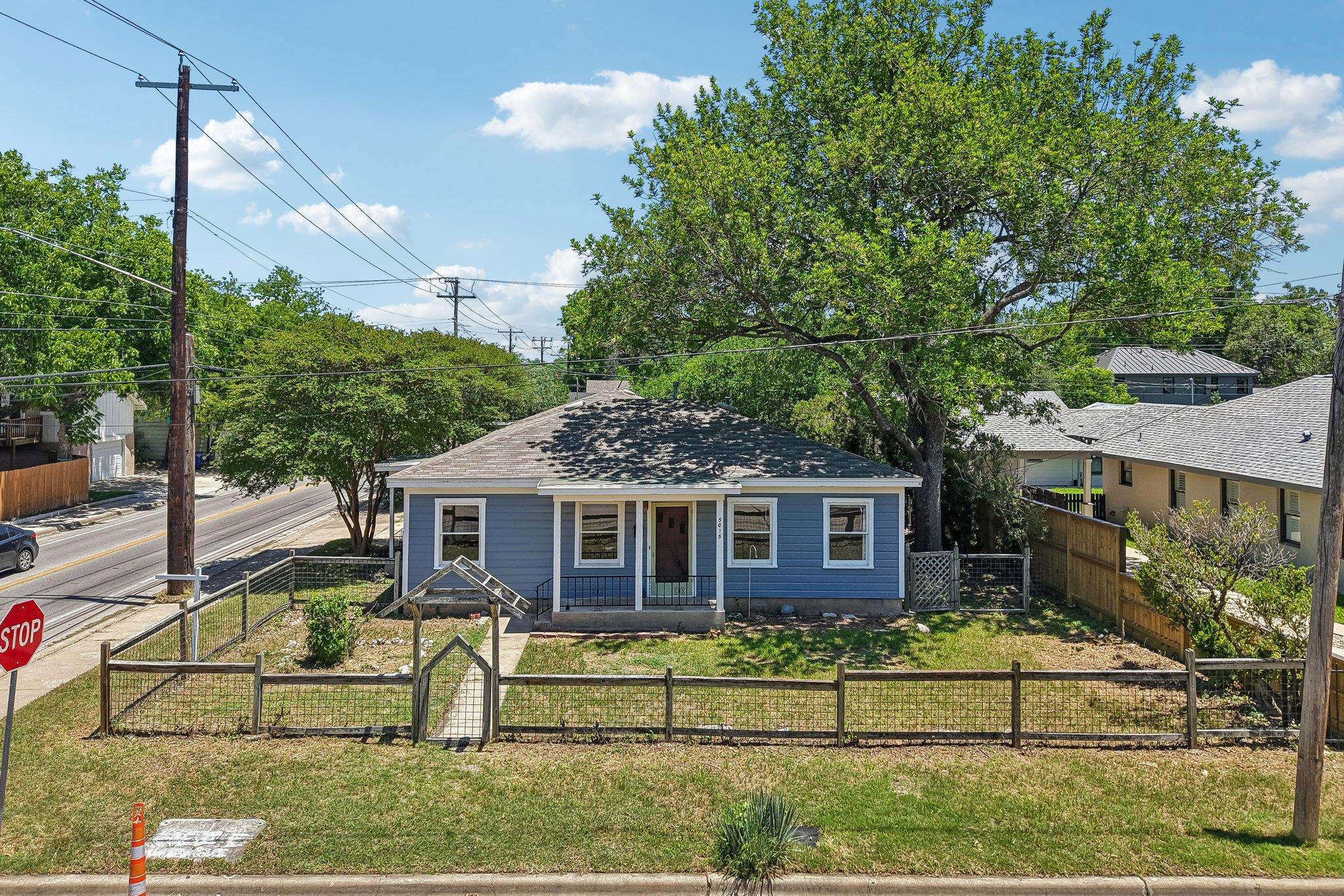 5015 Ave G Austin TX 78751