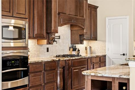 1122 Flint Rock Loop Driftwood TX 78619