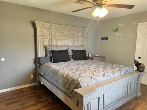 612 Cardinal Street Elgin TX 78621