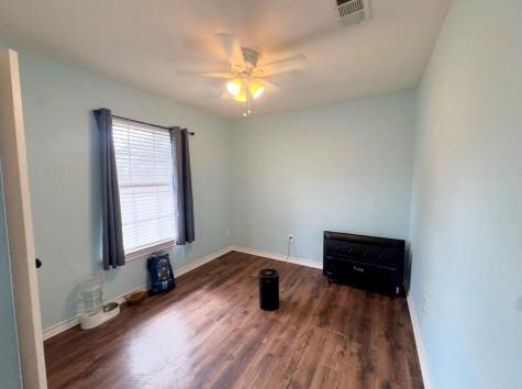 612 Cardinal Street Elgin TX 78621