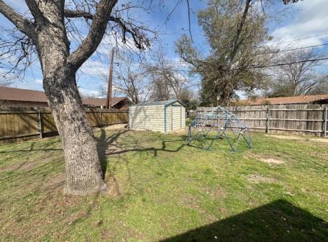 612 Cardinal Street Elgin TX 78621