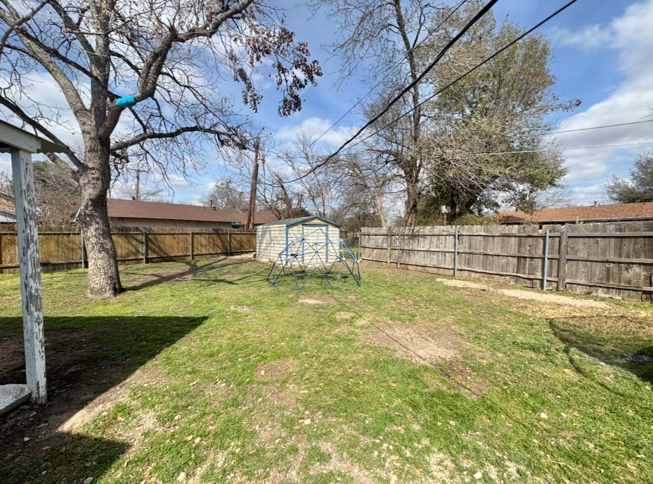 612 Cardinal Street Elgin TX 78621