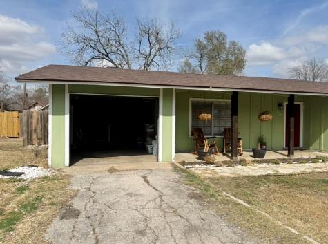 612 Cardinal Street Elgin TX 78621