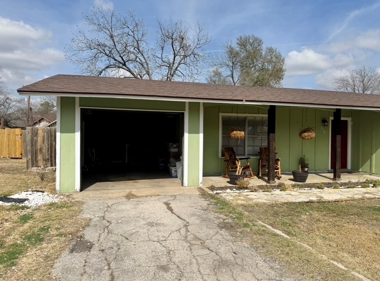 612 Cardinal Street Elgin TX 78621
