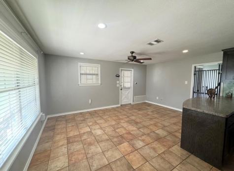 612 Cardinal Street Elgin TX 78621