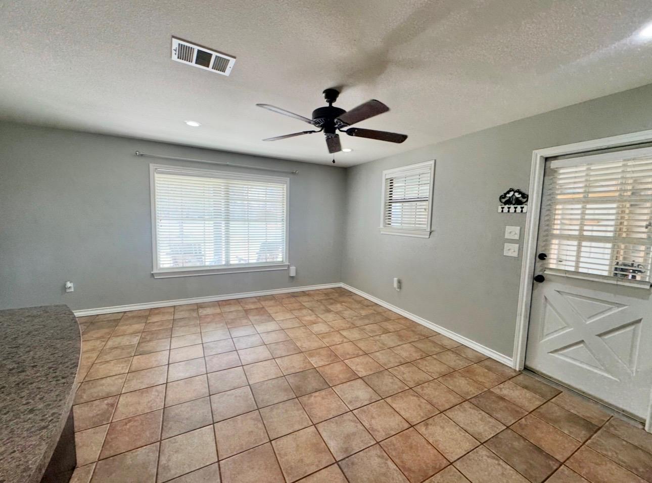 612 Cardinal Street Elgin TX 78621
