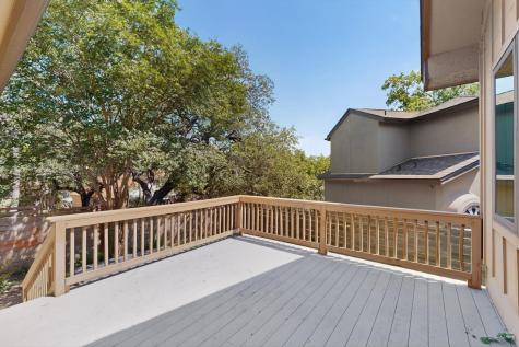 9202 Amberwood Cove Austin TX 78759