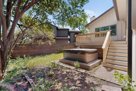 9202 Amberwood Cove Austin TX 78759