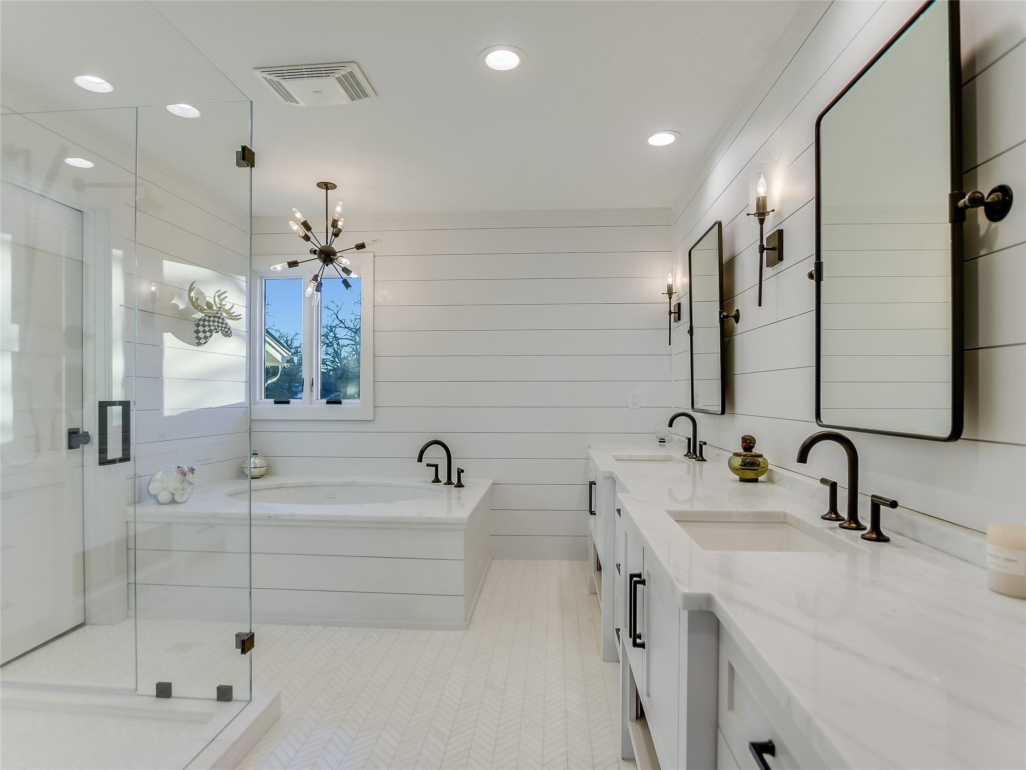 108 Third Sid Horseshoe Bay TX 78657