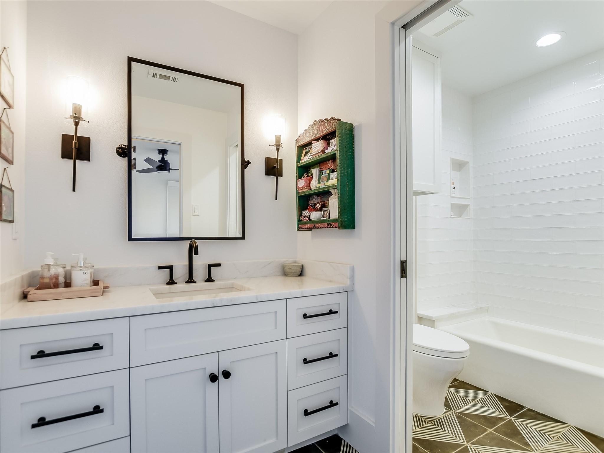 108 Third Sid Horseshoe Bay TX 78657